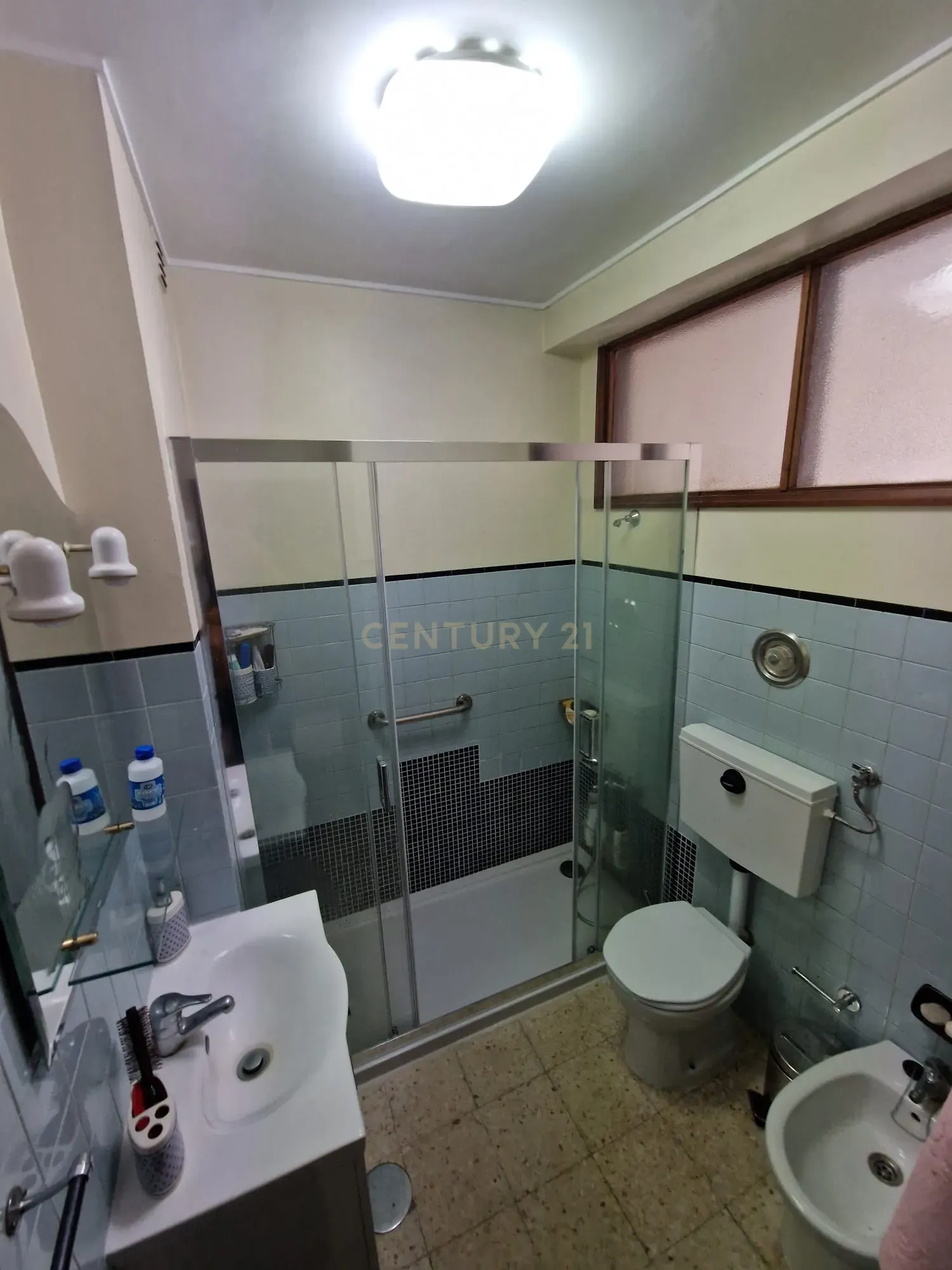 Apartamento T3 em Espinho com Vista e Proximidade à Praia - Image 15